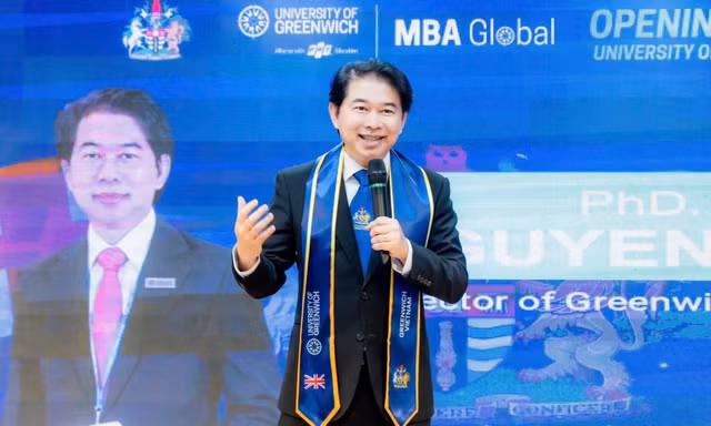 Thầy Nguyễn Nhựt Tân - Giám đốc Greenwich Việt Nam.
