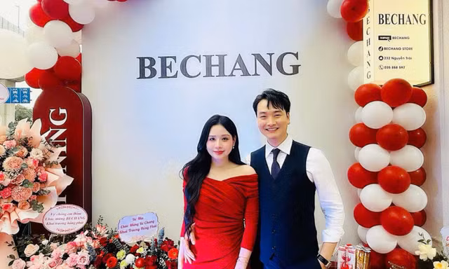 Diễn viên phim giờ vàng Trọng Lân khai trương cửa hàng thời trang nữ cùng vợ: 'Đây là cột mốc may mắn và hạnh phúc'