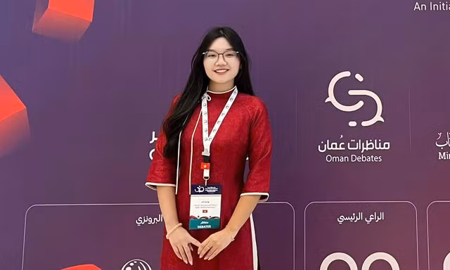 Nữ sinh thủ khoa ngành Ngôn ngữ Ả Rập và hành trình chinh phục môi trường quốc tế