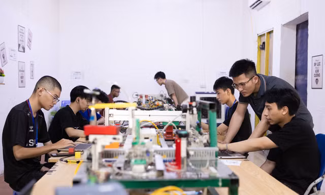 Biến FDI thành quốc lực: Sứ mệnh lịch sử của các Học viện công nghệ