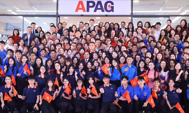 Thủ tướng Chính phủ Phạm Minh Chính với tuổi trẻ Học viện Hành chính và Quản trị công.
