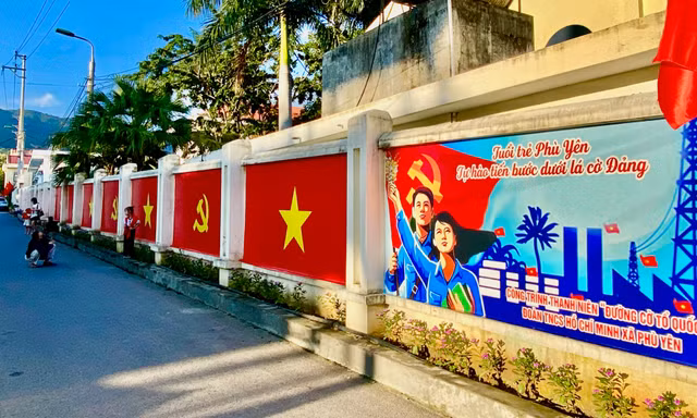 Tuổi trẻ Phù Yên rộn ràng hướng tới ngày hội non sông