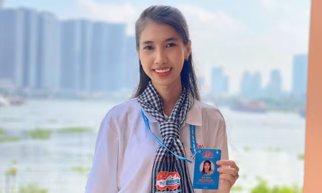 Kim Tươi - Nữ sinh Y học Cổ truyền với khát vọng dùng khoa học hiện đại hóa tinh hoa Đông Y