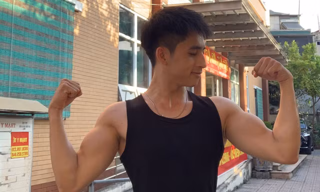 Nam sinh Đại học Hà Nội truyền cảm hứng cho các bạn trẻ cùng tham gia tập luyện Calisthenics 