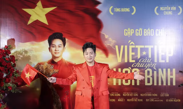 Ca sĩ Tùng Dương thổi bùng khí thế yêu nước với MV 'Viết tiếp câu chuyện hòa bình'