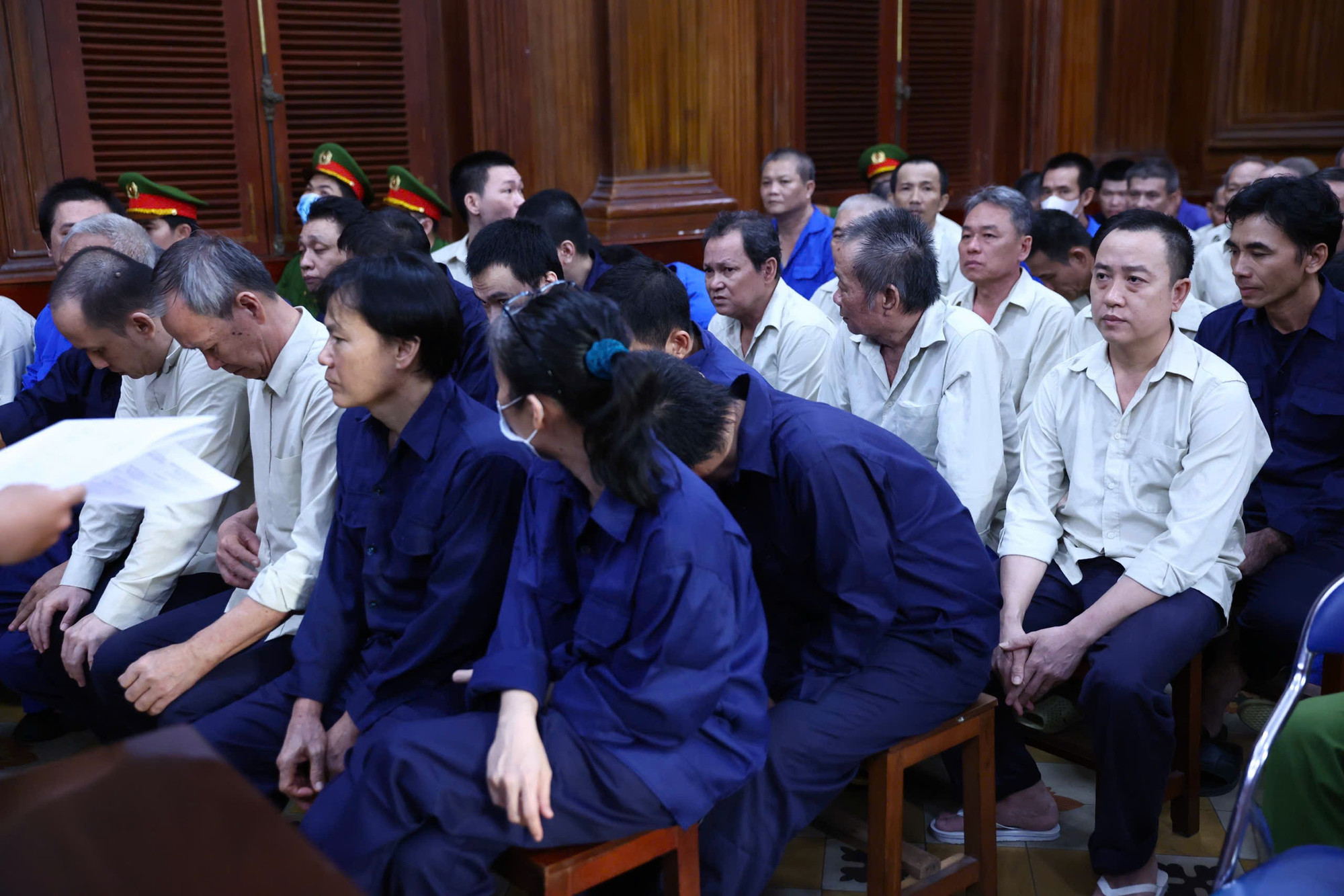 Chủ mưu vụ buôn lậu 1,7 triệu lít dầu lĩnh 13 năm tù | Báo điện tử