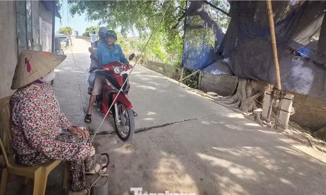 Hưng Yên tháo dỡ barie tre, chấm dứt thu phí qua cầu Đún