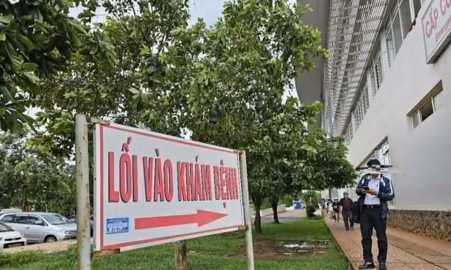 Bé trai 6 tuổi tử vong vì viêm màng não mủ biến chứng