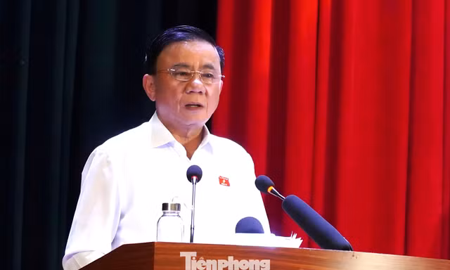 Thường trực Ban Bí thư Trần Cẩm Tú: 'Luân chuyển cán bộ không phải là để thay đổi cho nhiều!'