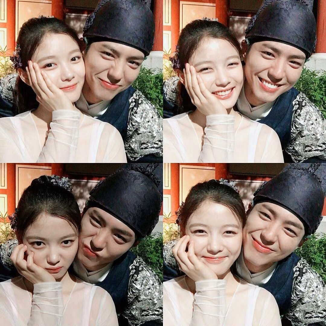 yoojung-park-bo-gum-1.jpg