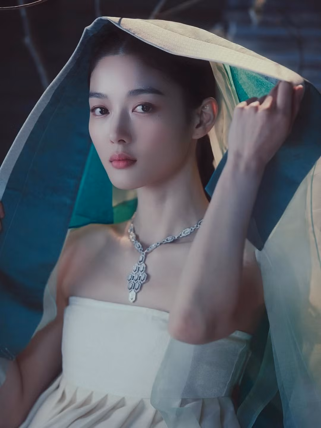 yoo-jung-1.jpg