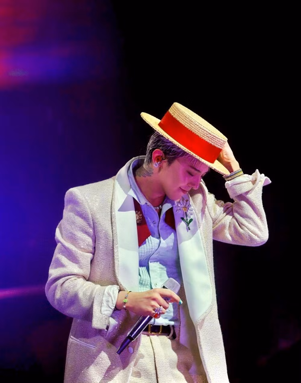 g-dragon-3.jpg