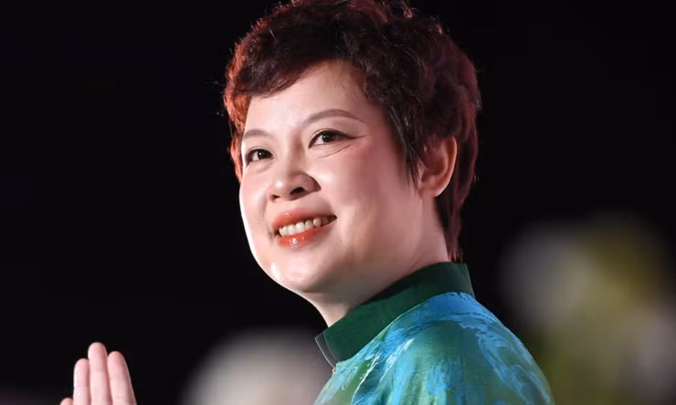Hoa hậu Mai Phương gây chú ý trên thảm đỏ Chung khảo Hoa hậu Việt Nam