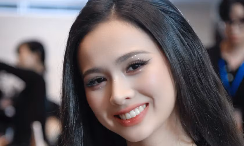 'Bông hồng lai' muốn chinh phục vương miện Hoa hậu Việt Nam