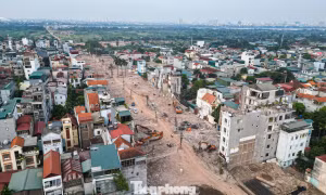 Cận cảnh đường công vụ kết nối trung tâm Hà Nội với công trường cầu Tứ Liên