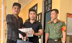 Thanh niên chạy bộ nhặt được chiếc cặp chứa hàng trăm triệu đồng 