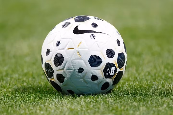 bong-world-cup.jpg