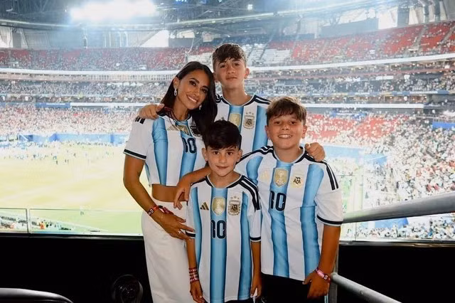 gia-dinh-messi.jpg