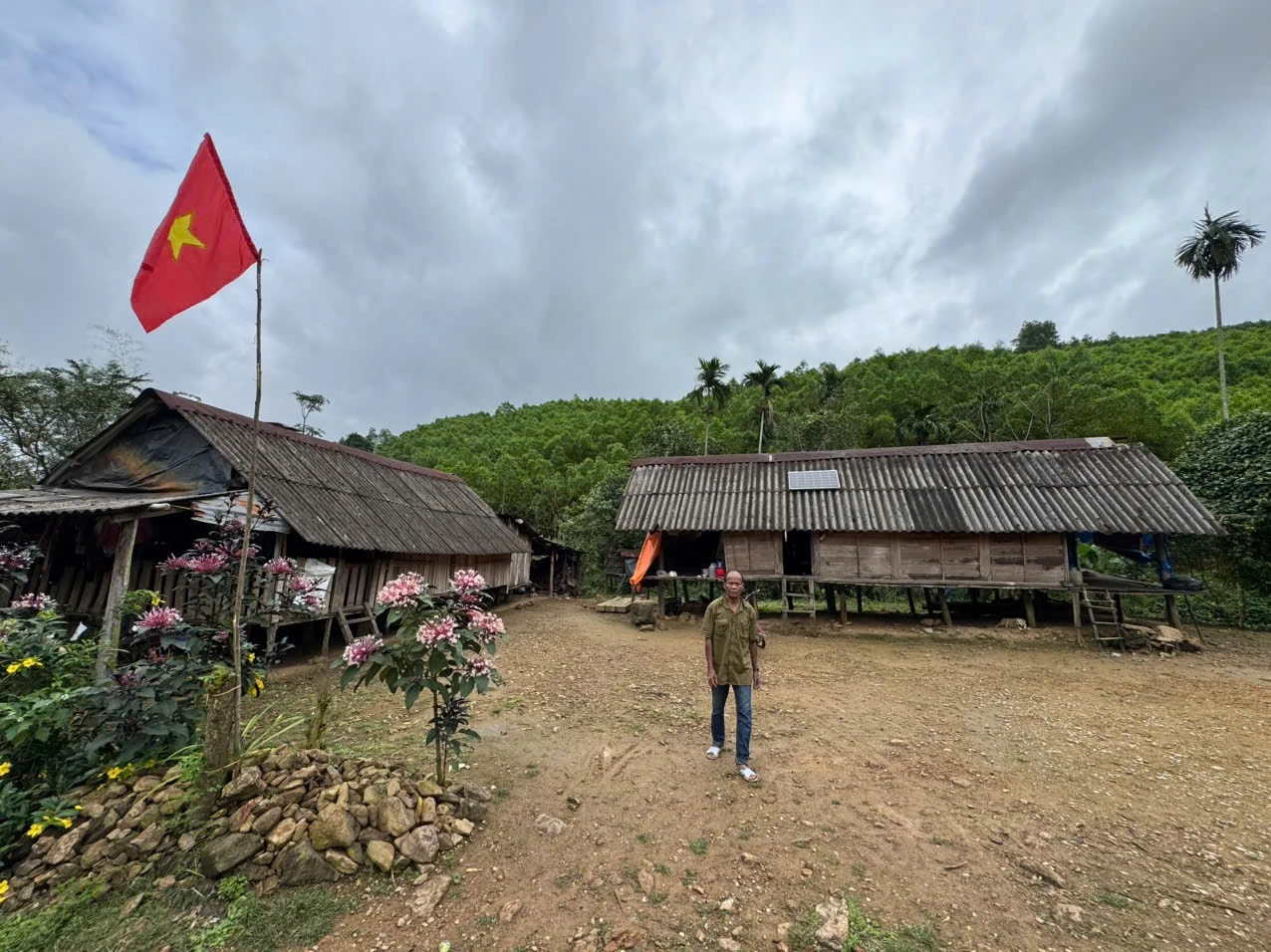 Hành Trình Gian Nan Về Tổ Dân Cư '5 Không' Đèo Ải Đón Tết Giữa Núi Rừng