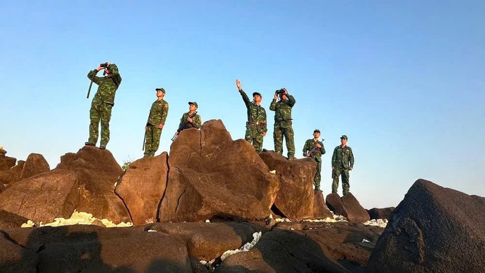Đón Tết giữa trùng khơi Lý Sơn: Niềm tự hào tiếp nối hùng binh Hoàng Sa