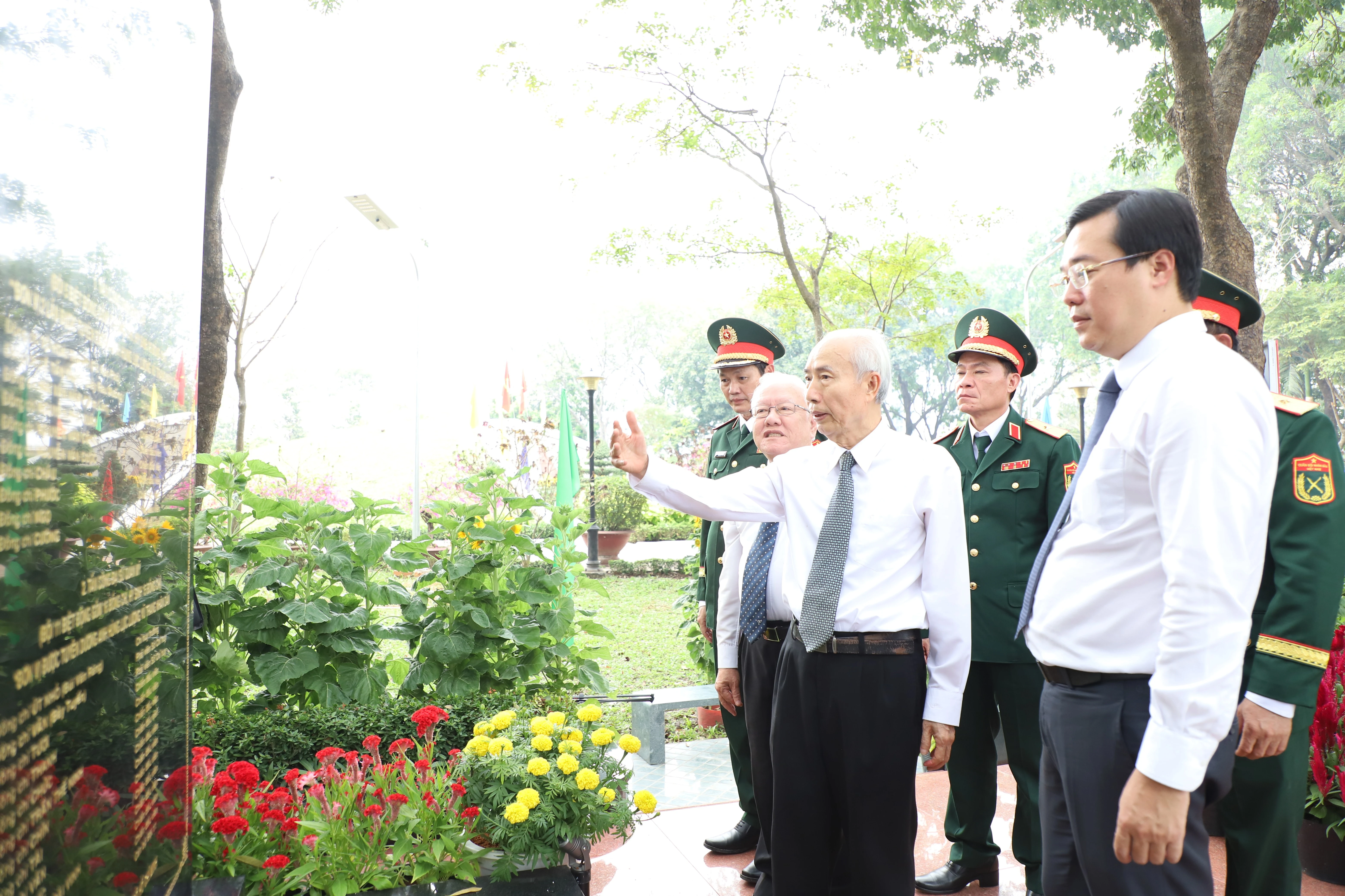 TPHCM cấp bằng 'Tổ quốc ghi công' cho 49 liệt sĩ Biệt động Sài Gòn - Gia Định