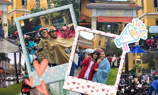 Đội mưa chờ con, phụ huynh cùng các sĩ tử 2K11 khép lại mùa thi vào lớp 10