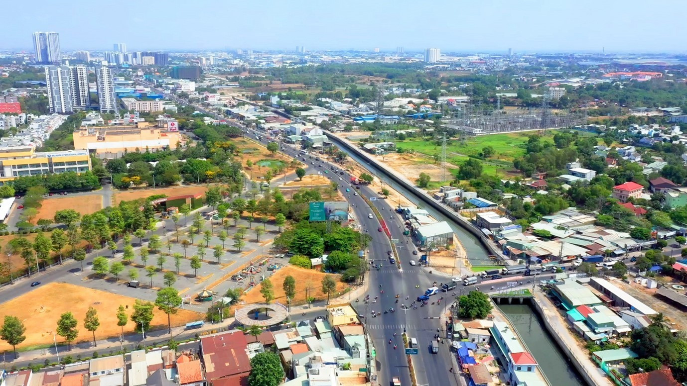 'Khẩu vị' người mua sẽ thế nào khi tuyến 'đường tỷ đô' quốc lộ 13 sắp mở rộng lên 60m?