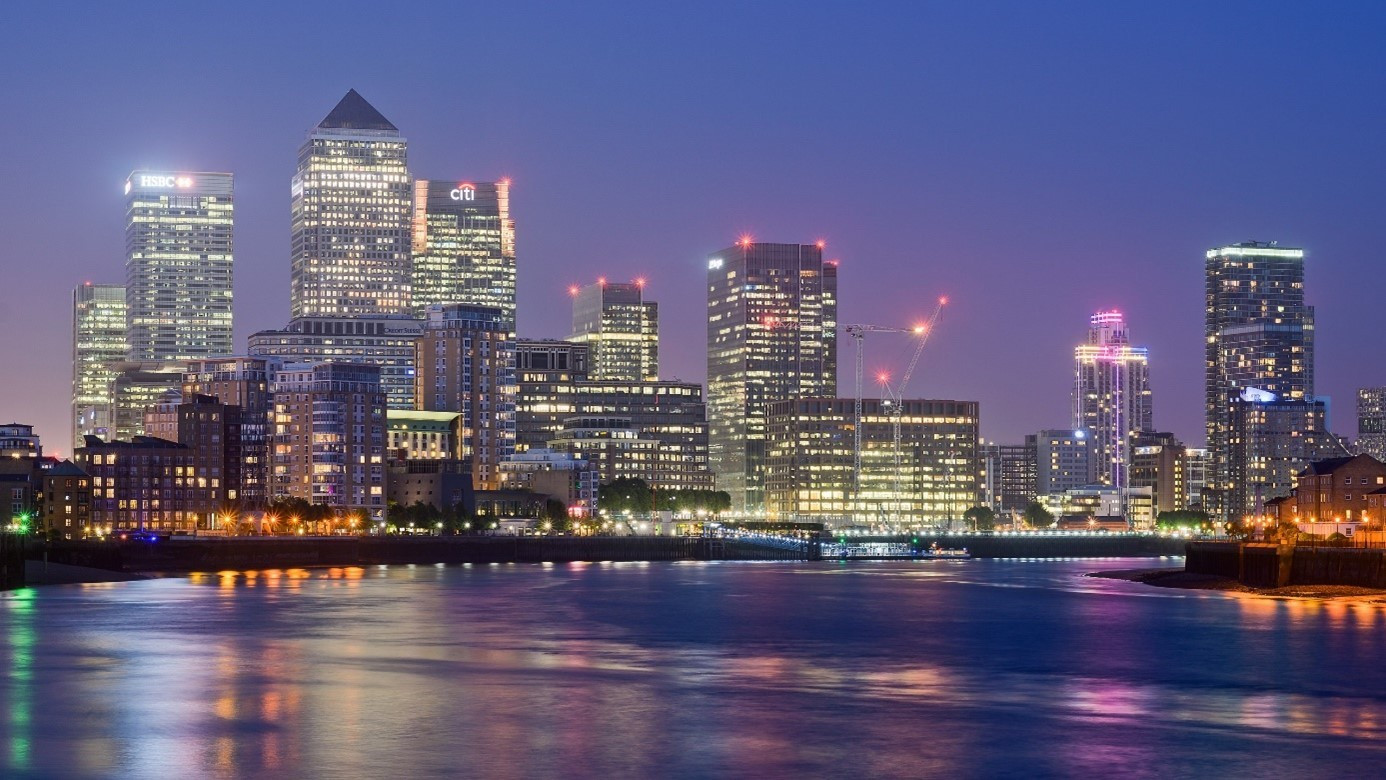 Canary Wharf &ndash; v&iacute; dụ th&agrave;nh phố ven s&ocirc;ng ph&aacute;t triển thương mại