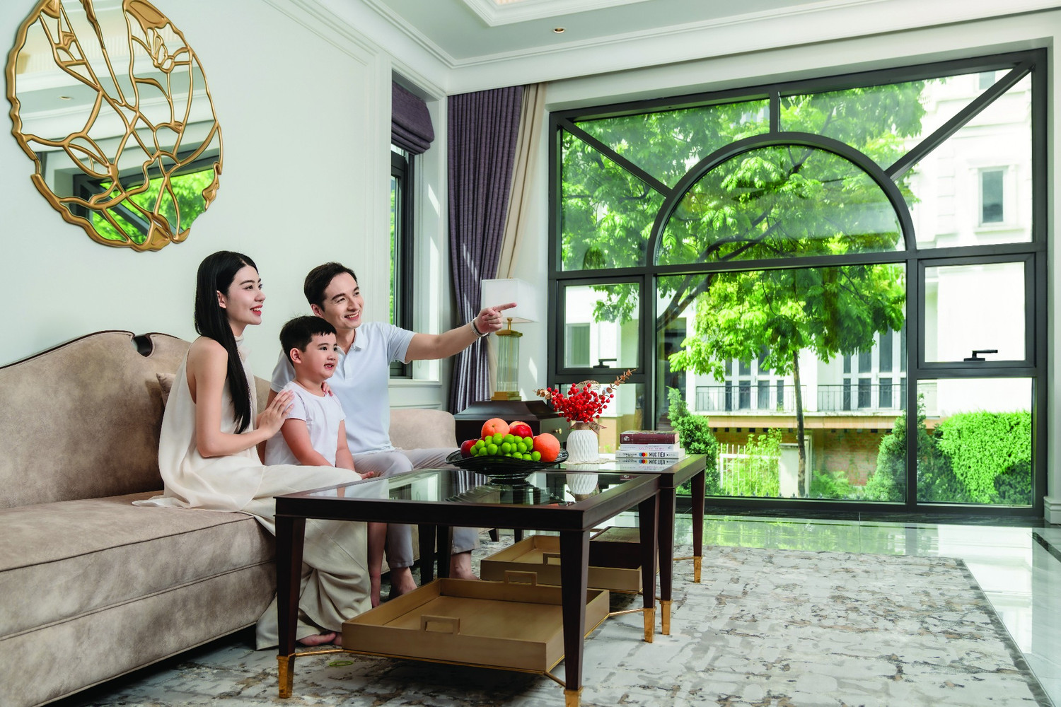 Giải pháp giữ ấm – giảm ồn mùa đông: Vì sao cửa cách âm & kính điện được chuộng nhất 2025?
