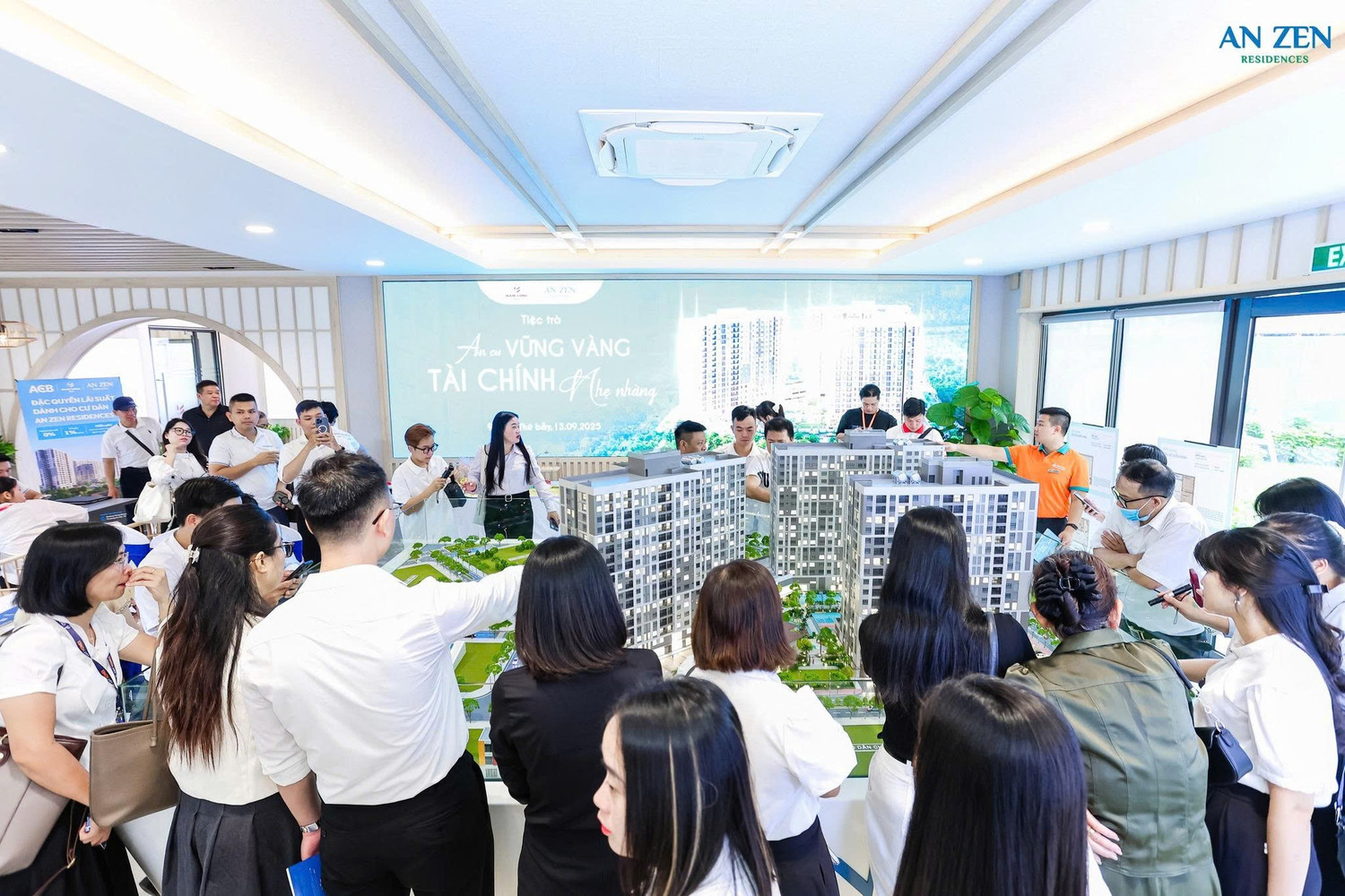 Kiến tạo sự nghiệp cùng Cen Land: Miễn phí 500 suất đào tạo và thi chứng chỉ môi giới