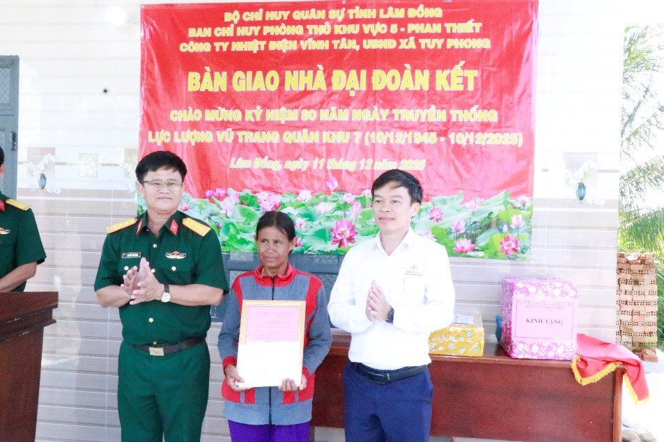 Nh&agrave; đại đo&agrave;n kết tại L&acirc;m Đồng