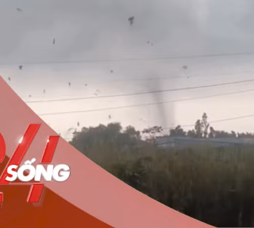 NHỊP SỐNG 24: Cảnh lốc xoáy quét qua, hàng chục mái nhà bị cuốn phăng