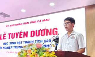 Hai thủ khoa vùng quê Cà Mau chia sẻ giấc mơ đại học