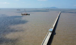 Cà Mau mời gọi doanh nghiệp đầu tư sân bay, cao tốc, cảng biển 