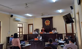 Vụ nữ ‘đại gia’ thủy sản bị cáo buộc hủy hoại tài sản: Nữ đại gia bật khóc nói lời sau cùng