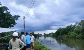 Bé gái 3 tuổi ở Cà Mau tử vong khi ngã xuống vuông tôm