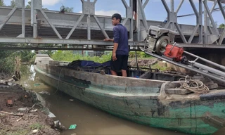  Làm cầu đường bộ quên tính cho đường thủy, ghe tàu bị chặn lối