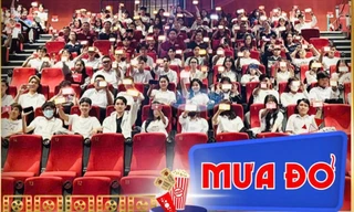 Tân sinh viên ở Cà Mau được hỗ trợ vé xem phim Mưa Đỏ