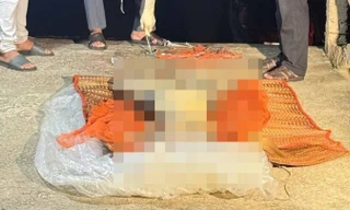 Phát hiện thi thể trôi trên biển mặc quần số 69