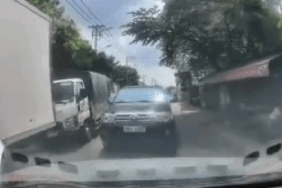 Xử phạt tài xế 'bất chấp', lấn làn ở TPHCM