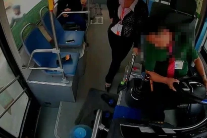 Tài xế xe buýt đột quỵ lúc chở hàng chục hành khách