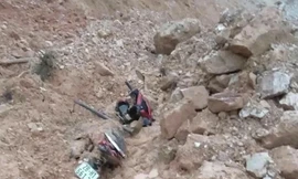 Hai người thoát nạn khi bị núi vùi lấp ở Phú Thọ