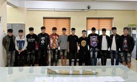 Tạm giữ 12 đối tượng mang hung khí, rượt đuổi khiến một người tử vong 