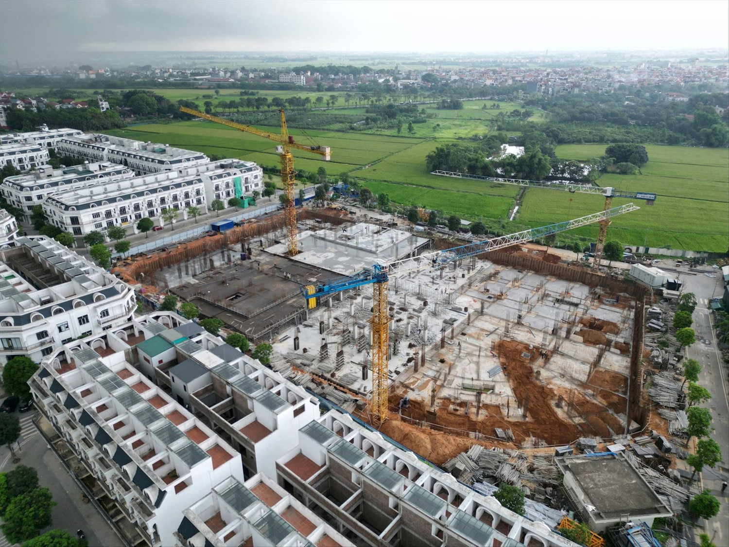 Giám sát chặt mua bán nhà ở xã hội