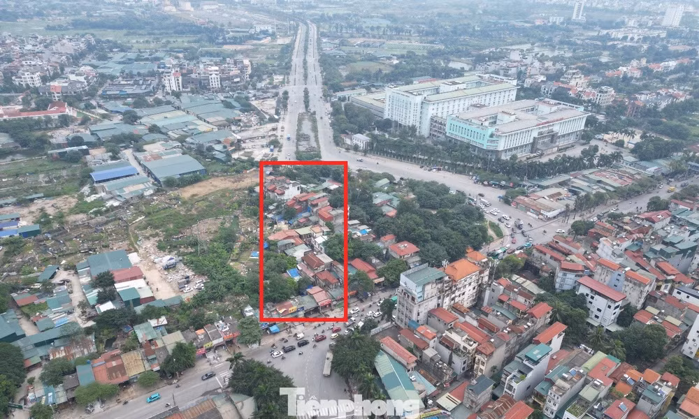 Hà Nội: Đề nghị hoàn thành giải phóng mặt bằng nút giao 'dị dạng' trong tháng 4/2026