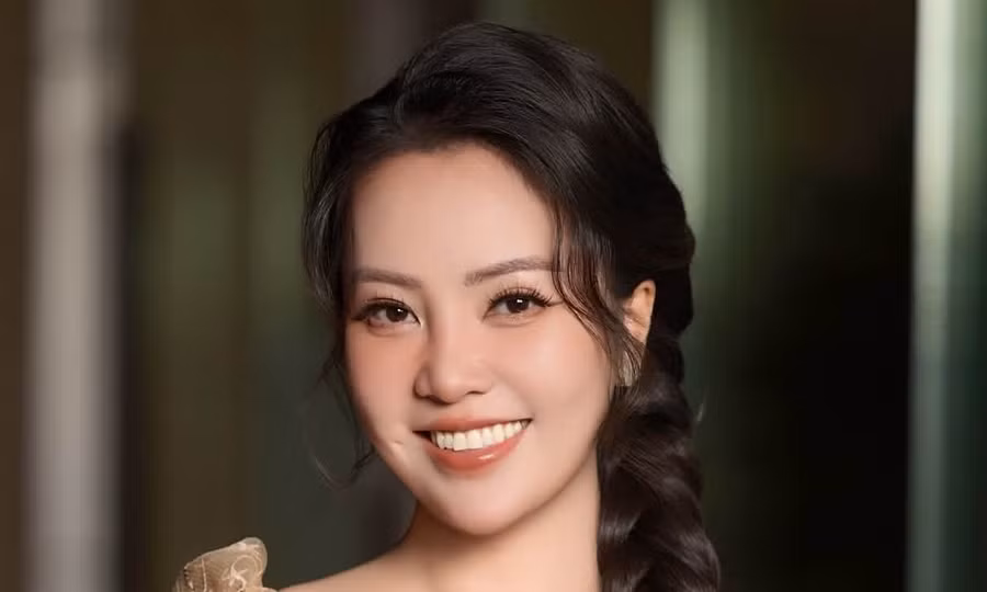 Á hậu Thụy Vân ngừng dẫn Chuyển động 24h