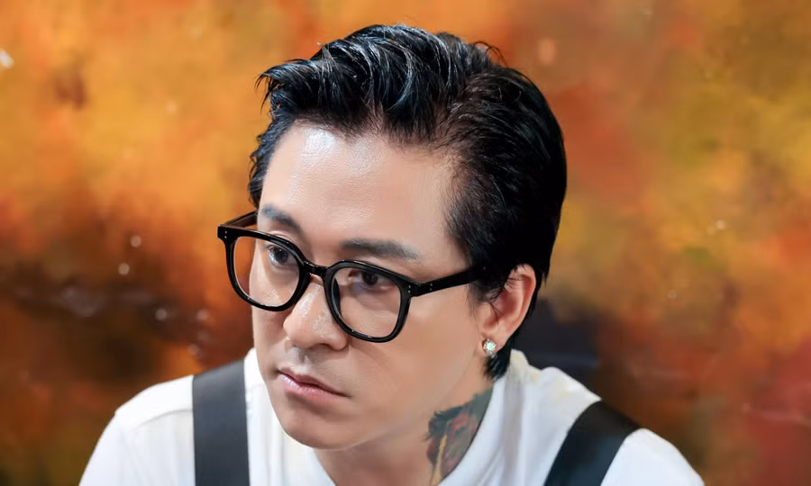 Hàng chục nghệ sĩ phải thanh minh