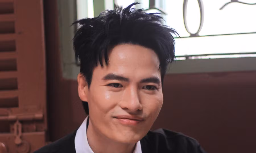 Từ người phát tờ rơi, dọn vệ sinh ở quán cà phê đến nam diễn viên chiếm lĩnh phòng vé Việt