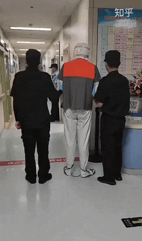 Theo luật sư, mẹ con Ngô Diệc Phàm đều chịu án tù. Theo luật sư, mẹ con Ngô Diệc Phàm đều chịu án tù.