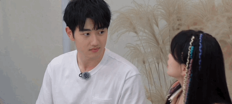 Mối quan hệ cách nhau 19 tuổi của Kim Sa và Tôn Thừa Tiêu khiến khán giả tranh cãi.